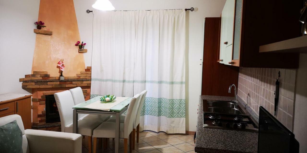 Casa Vacanza Giulia Budoni Ngoại thất bức ảnh