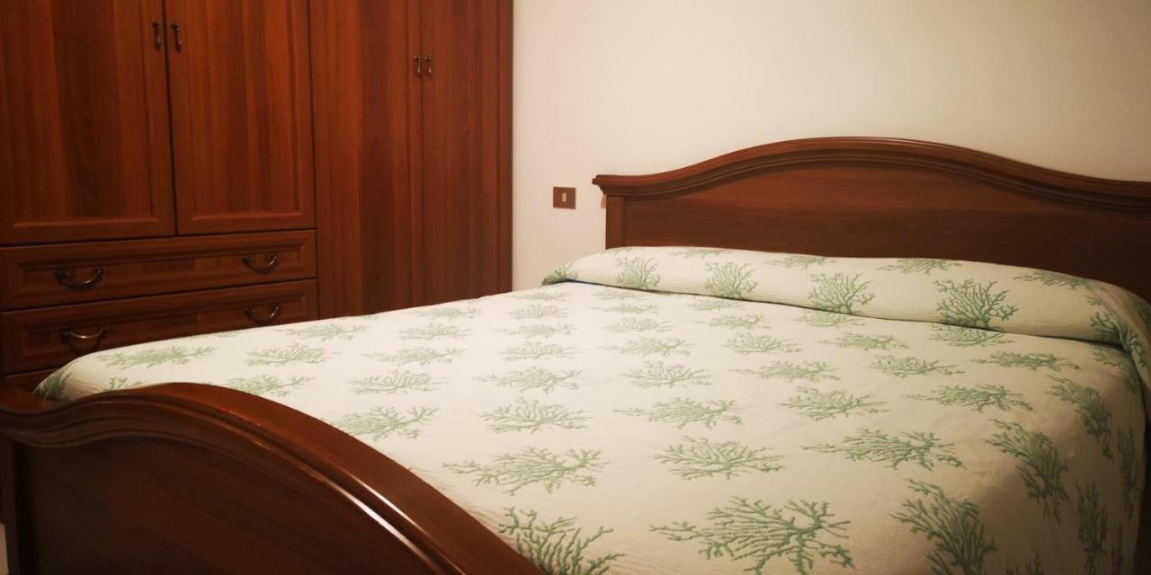 Casa Vacanza Giulia Budoni Ngoại thất bức ảnh